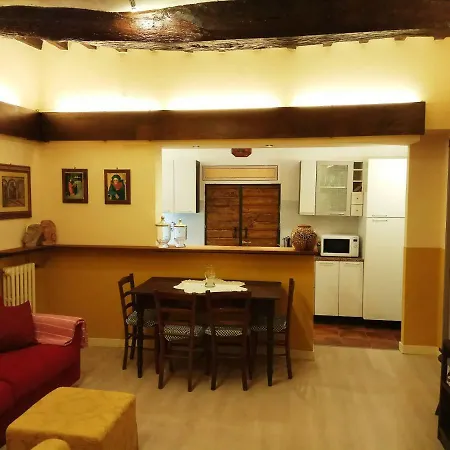 住宿加早餐酒店 Marinucci's House 贝瓦尼亚